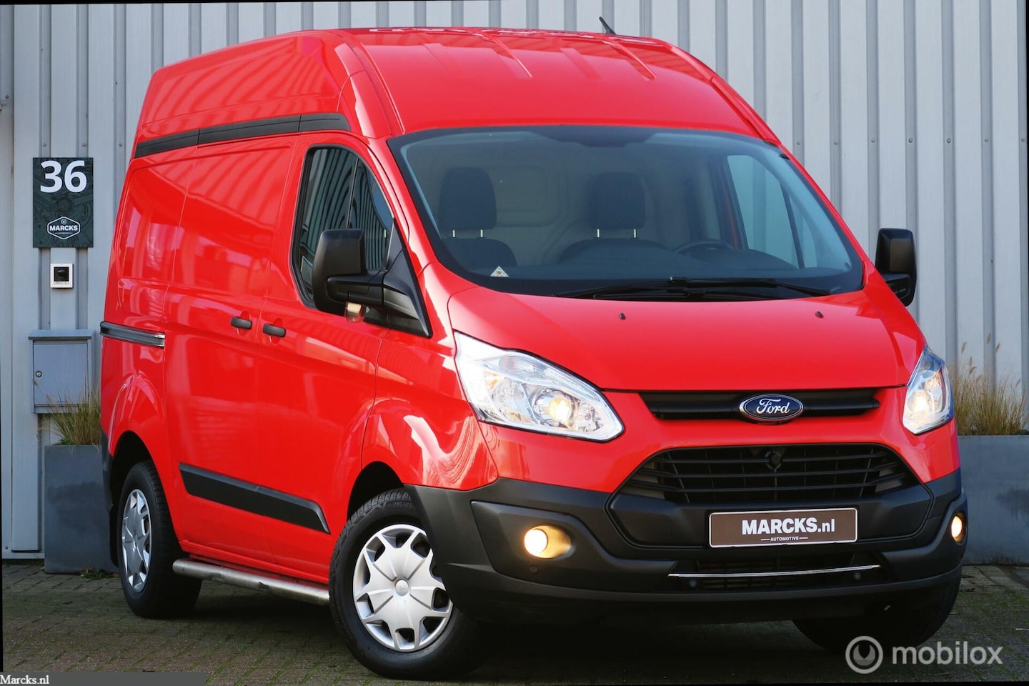 Ford Transit Custom - 2.0TDCI 130pk L1 H2 Volledige inrichting - AutoWereld.nl