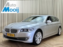 BMW 5-serie Touring - 528i High Executive *Panoramadak* Leder / Trekhaak / Xenon / Stoelverwarming / Navigatie /