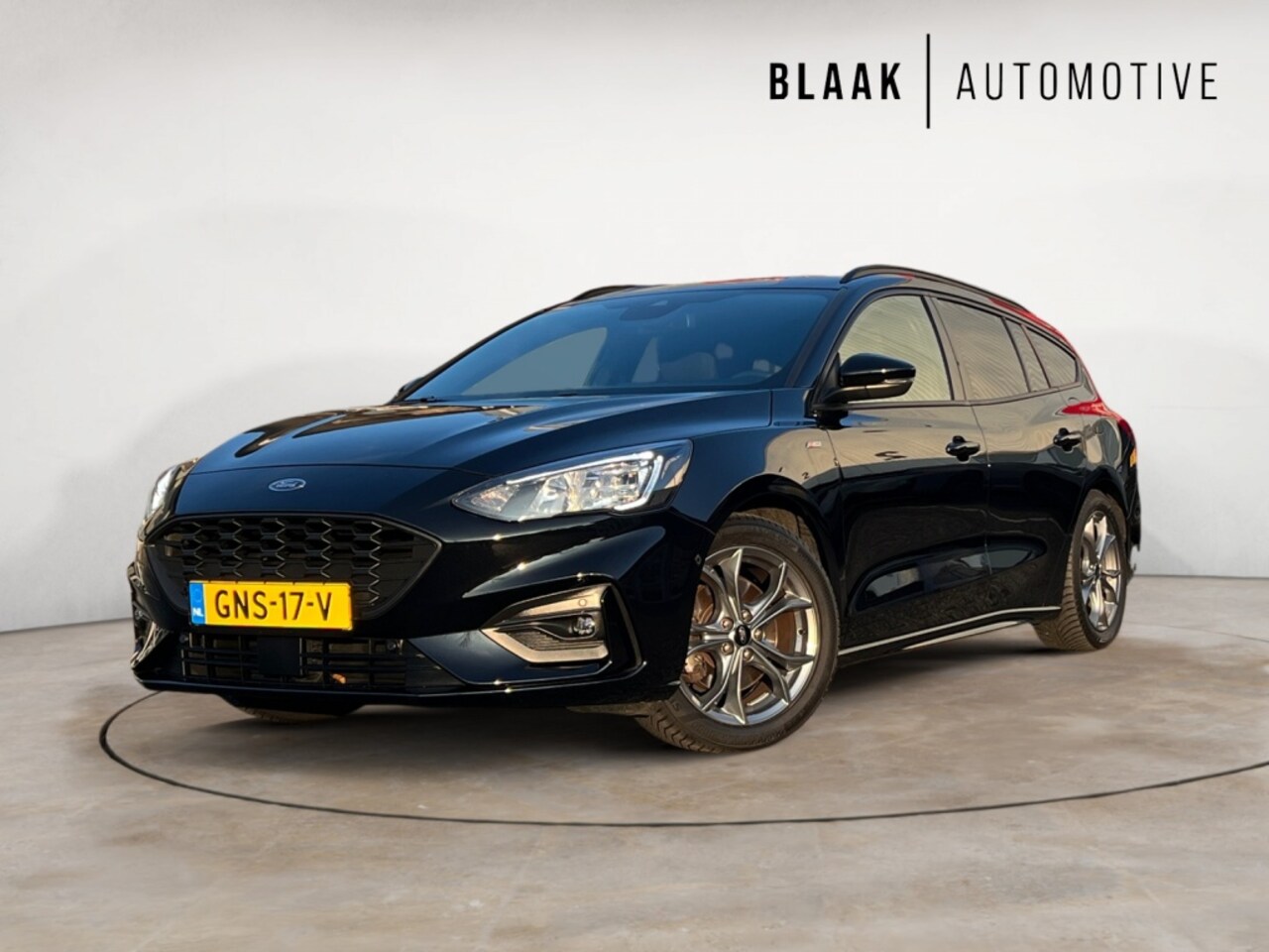 Ford Focus Wagon - 1.0 EcoBoost ST Line | Stoel/Stuurverw.| Afn.trekh. | Verw. voor - AutoWereld.nl