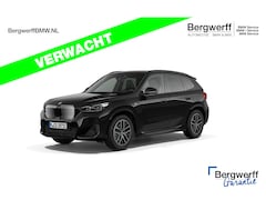 BMW iX1 - eDrive20 M-Sport - Driving Ass - Camera - Stoelverwarming - Adapt. LED