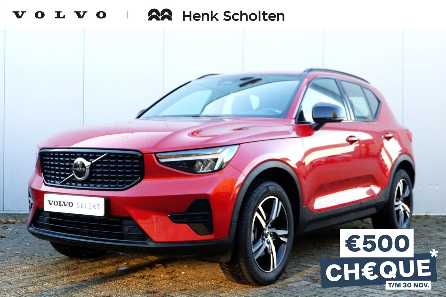 Volvo XC40 - B4 AUT7 197PK Plus Dark, Trekhaak, Verwarmbare Voorruit, Achteruitrijcamera, Parkeersensor - AutoWereld.nl