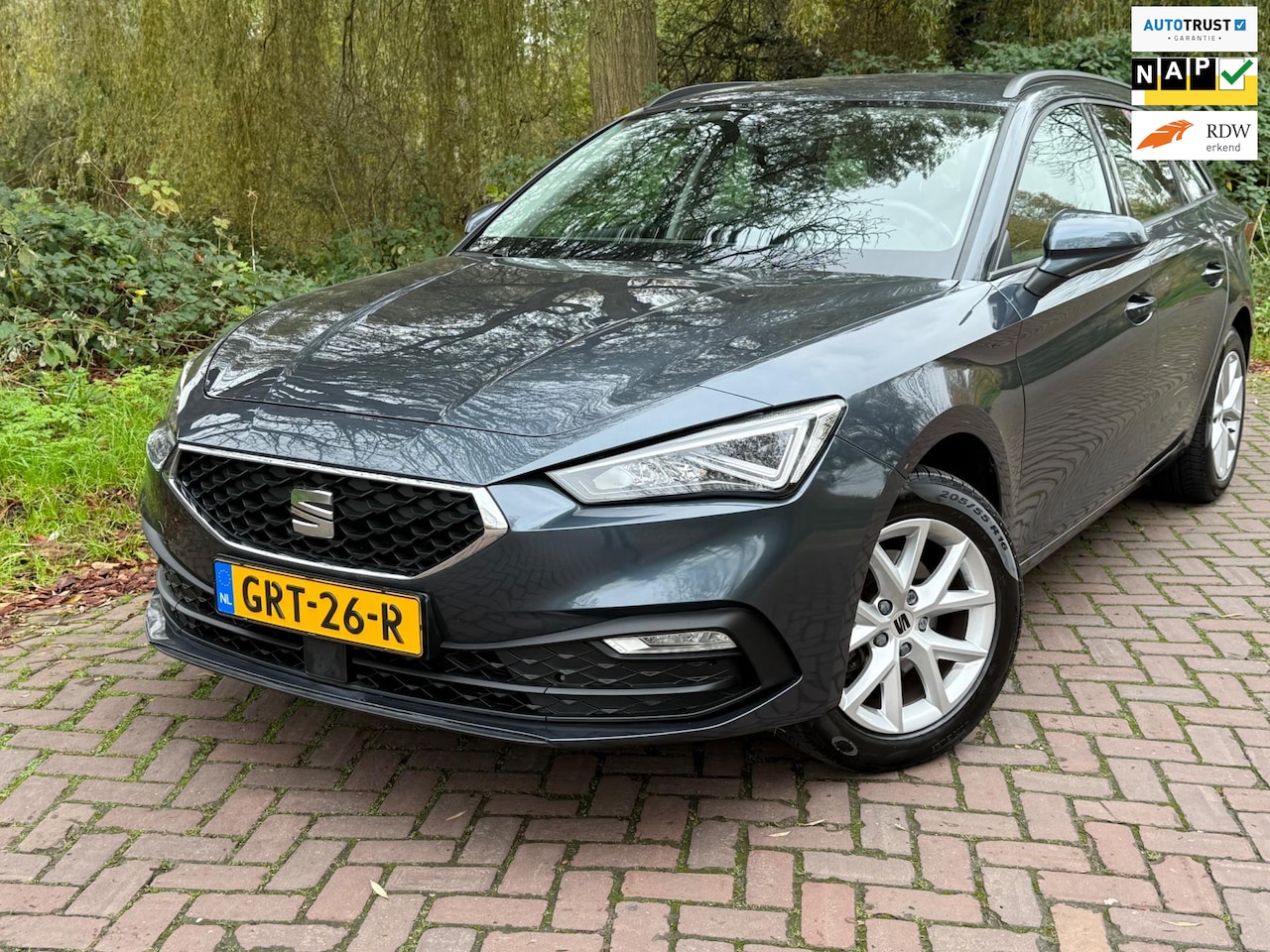 Seat Leon Sportstourer - 1.0 TSI Style Business Intense 1 Eig. 53000 km b.j. 11-2021, Navi ,Carplay - AutoWereld.nl