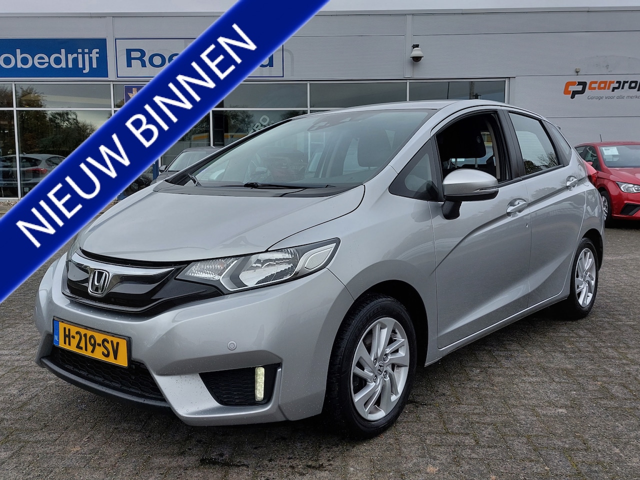 Honda Jazz - 1.3 i-VTEC 102pk Comfort | Navi | Airco | Cruise | Bluetooth Carkit+Streaming |  Pdc V+A | - AutoWereld.nl