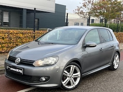 Volkswagen Golf - 1.4 TSI Highline R-line Cruise/Climate-control