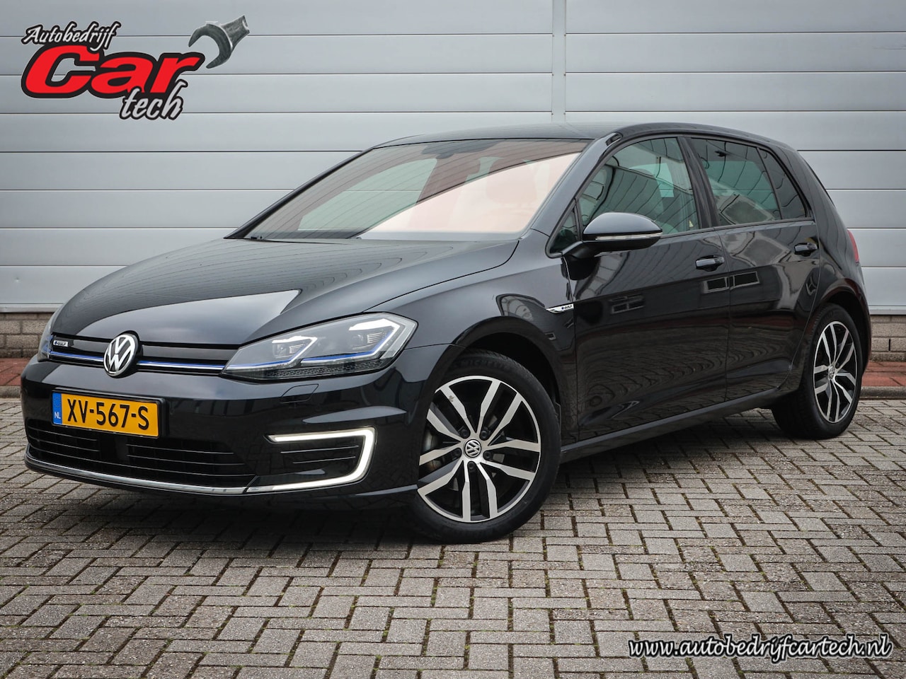 Volkswagen e-Golf - e-Golf | Clima | Cruise | Navi | Leer | | Stoelverwarming | Warmtepomp | 17 Inch - AutoWereld.nl