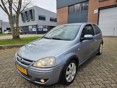 Opel Corsa - 1.2-16V Silverline Airco