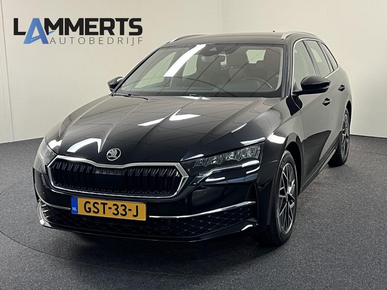 Skoda Octavia Combi - 1.5 e TSI MHEV DSG Selection 150 PK Trekhaak / Virt. Cockpit / Camera / Stoelverw. / Navi - AutoWereld.nl