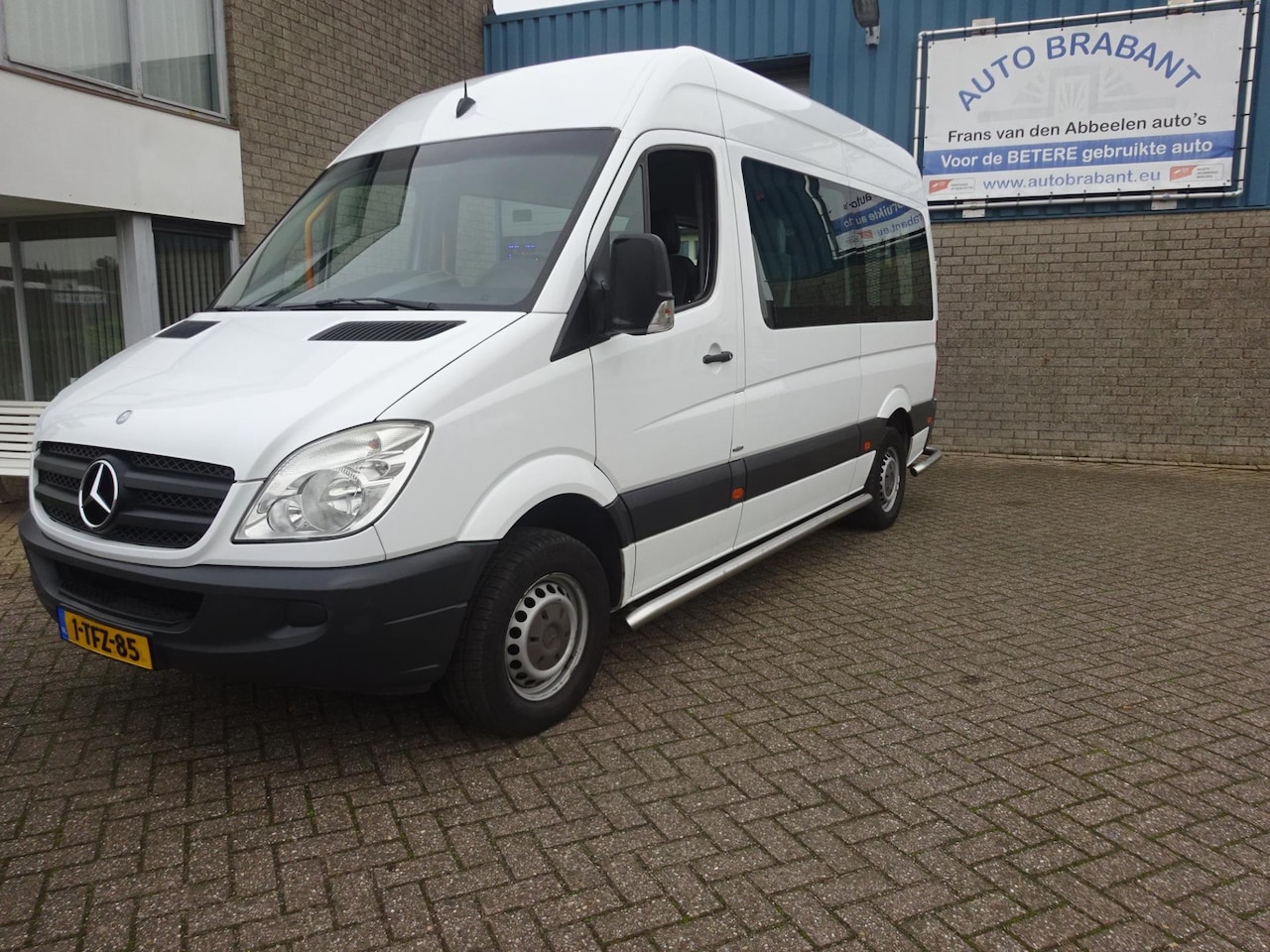 Mercedes-Benz Sprinter - 313 2.2 CDI 366 rolstoel bus met lift incl btw - AutoWereld.nl