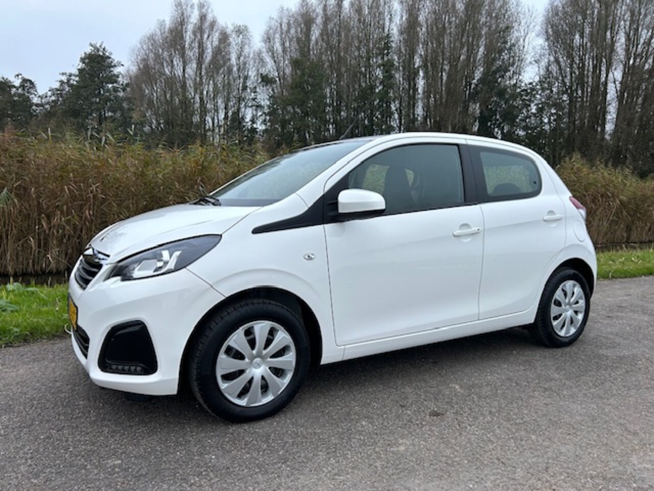 Peugeot 108 - 1.0 e-VTi 72pk 5D Active | Airco | Bluetooth | Uniek! 7.000 KM | NAP | Rijklaar prijs! - AutoWereld.nl