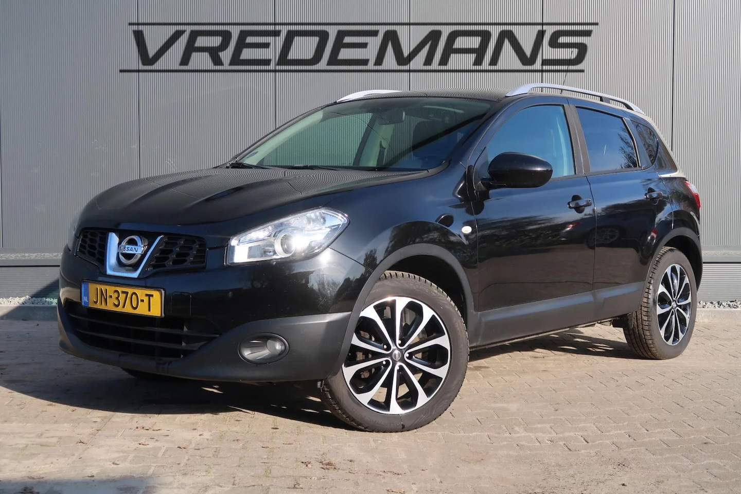 Nissan Qashqai - 1.6 PANO/NAVI/CLIMA - AutoWereld.nl