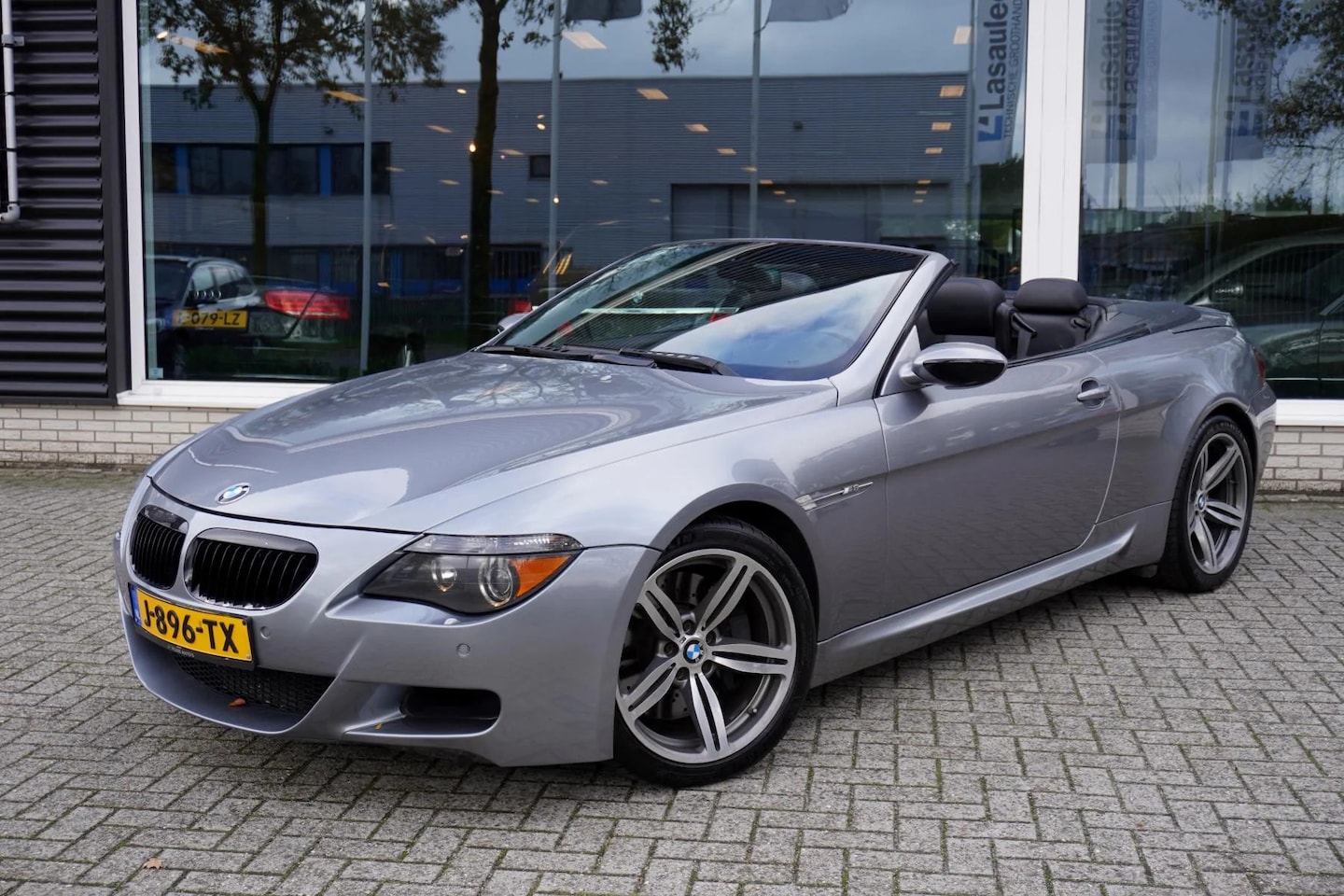 BMW 6-serie Cabrio - M6 5.0 V10 SMG Youngtimer Carbon - AutoWereld.nl