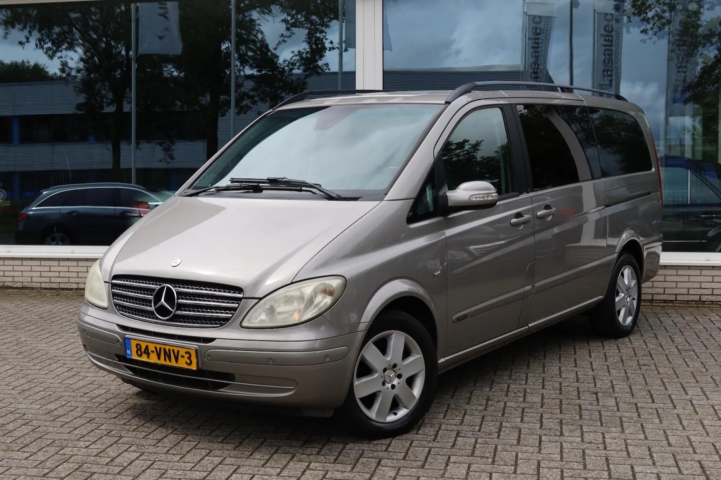 Mercedes-Benz Viano - 3.0 CDI DC Ambiente Lang NL AUTO Aut Camera Leder - AutoWereld.nl