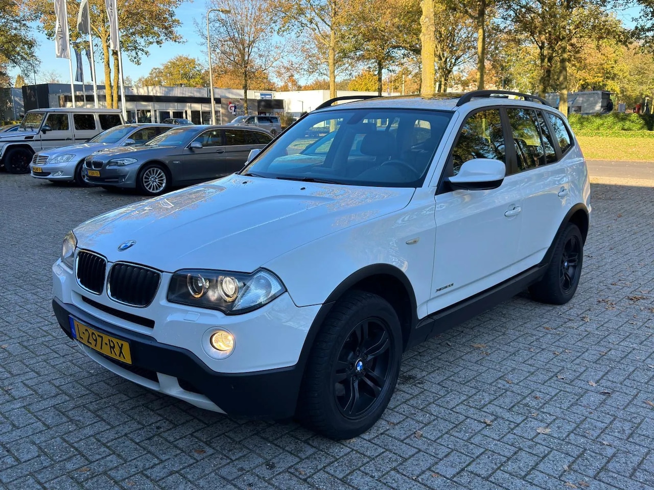 BMW X3 - 2.0i Xdrive High Exe Pano Memory Trekhaak Leder Topstaat - AutoWereld.nl