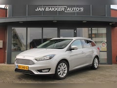 Ford Focus Wagon - 1.0 Titanium Edition ✅ Getint glas ✅ Navi ✅ Bluetooth ✅ rijklaar