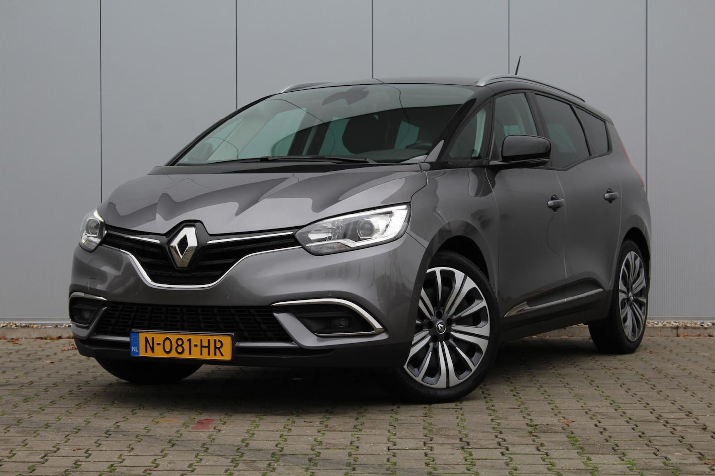 Renault Grand Scénic - 1.3 TCe Business Zen | Clima / Cruise control | Apple Carplay | Trekhaak | NAP | APK | - AutoWereld.nl