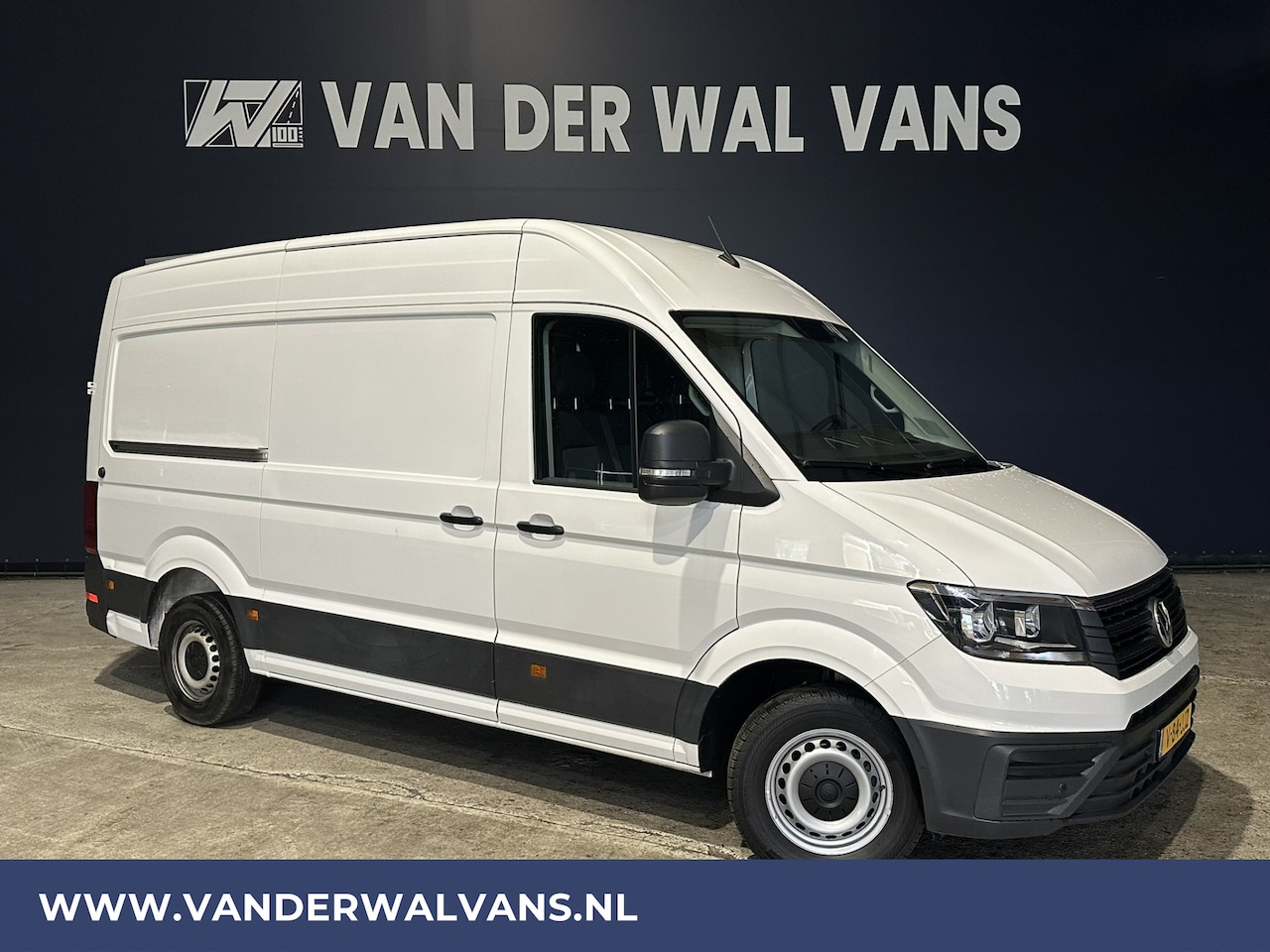 Volkswagen Crafter - 2.0 TDI 140pk L3H3 L2H2 Euro6 Airco | Navigatie | Cruisecontrol | Parkeersensoren Apple ca - AutoWereld.nl