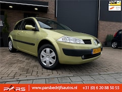 Renault Mégane - 1.6-16V Privilège Luxe Pano Airco Elk.Ramen 3drs