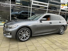 BMW 3-serie Touring - 330e High Executive