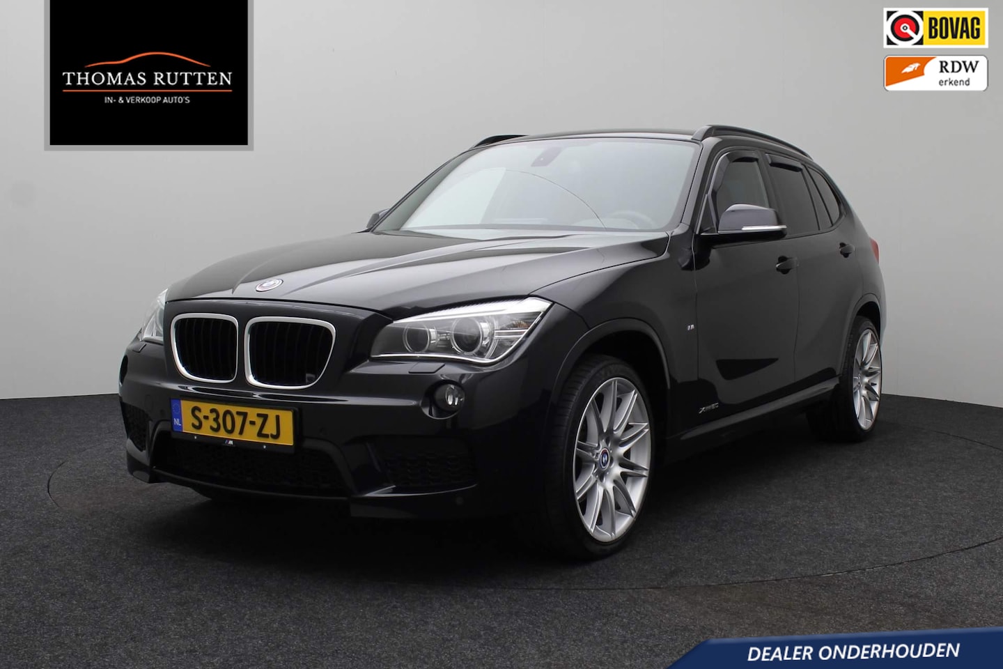 BMW X1 - xDrive20i Executive 2014 | M Pakket | Dealer Onderhouden | Xenon | Cruise Control | Achter - AutoWereld.nl