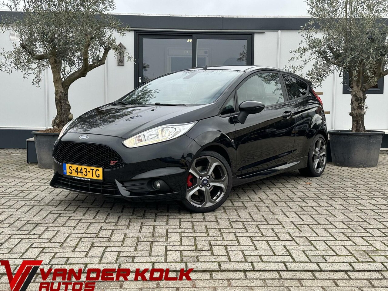 Ford Fiesta - 1.6 ST2 Recaro Sportstoelen Navi Camera Stoelverwarming - AutoWereld.nl