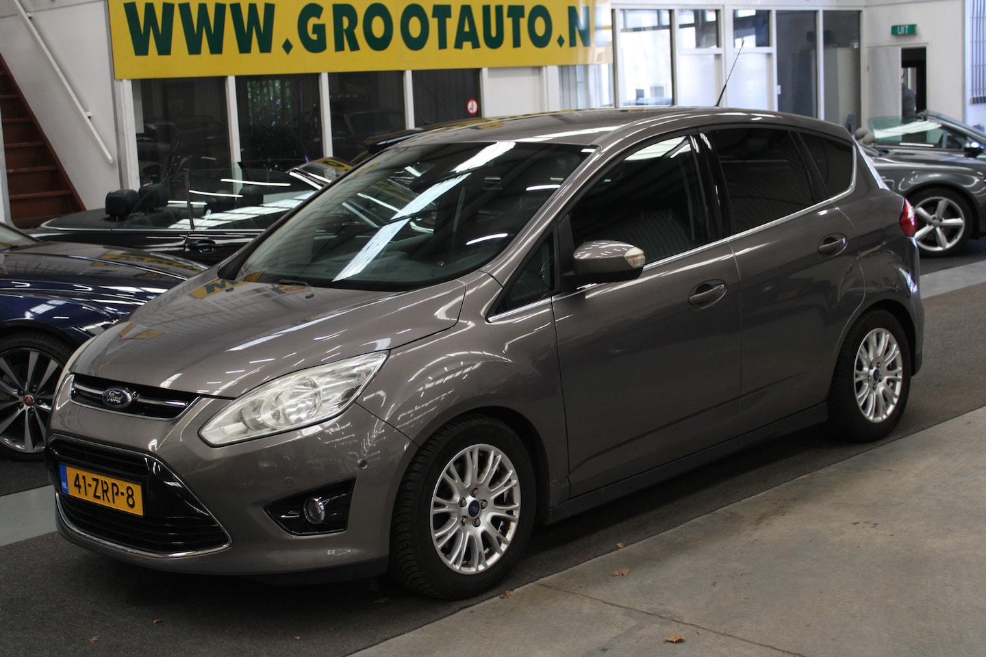 Ford C-Max - 1.6 EcoBoost Titanium Airco, Cruise control, Trekhaak, Navi, Isofix - AutoWereld.nl