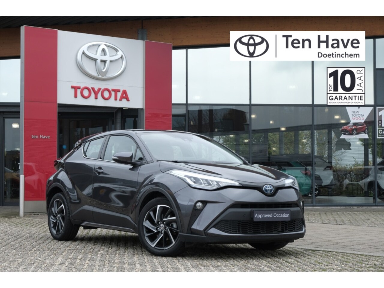 Toyota C-HR - 1.8 Hybrid 122PK Dynamic Automaat | Apple CarPlay / Android Auto - AutoWereld.nl