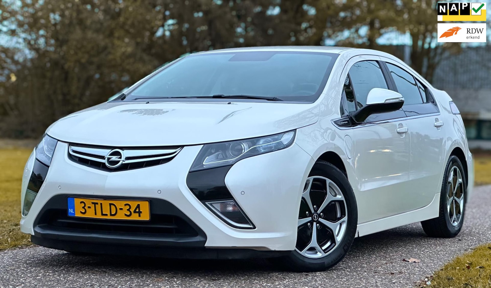 Opel Ampera - 1.4 Plug-In Hybrid| Leder| Navi| Rijkaar - AutoWereld.nl