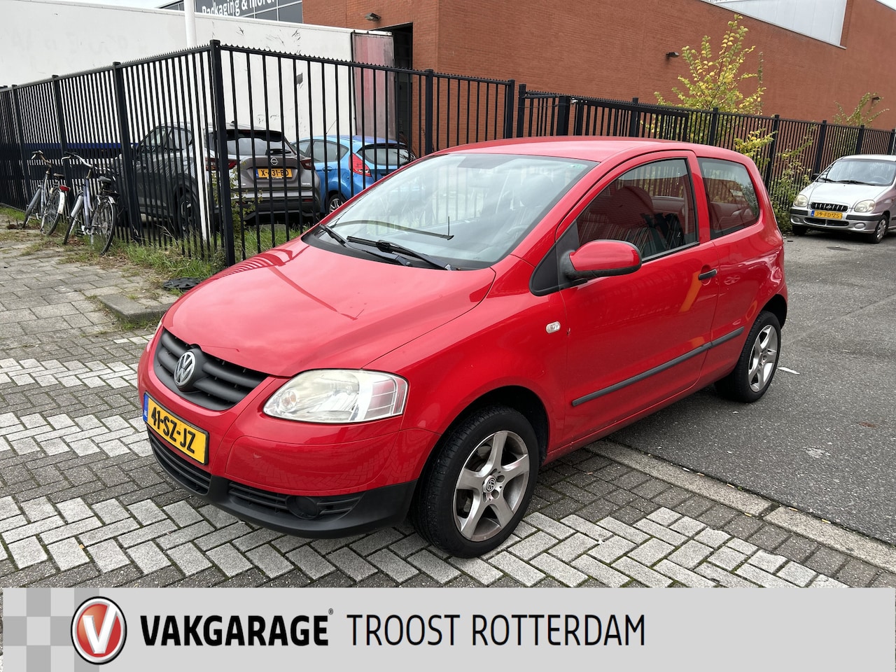 Volkswagen Fox - 1.2 Trendline | Radio/MP3 | APK tot 20-03-2025 | Inruilkoopje - AutoWereld.nl