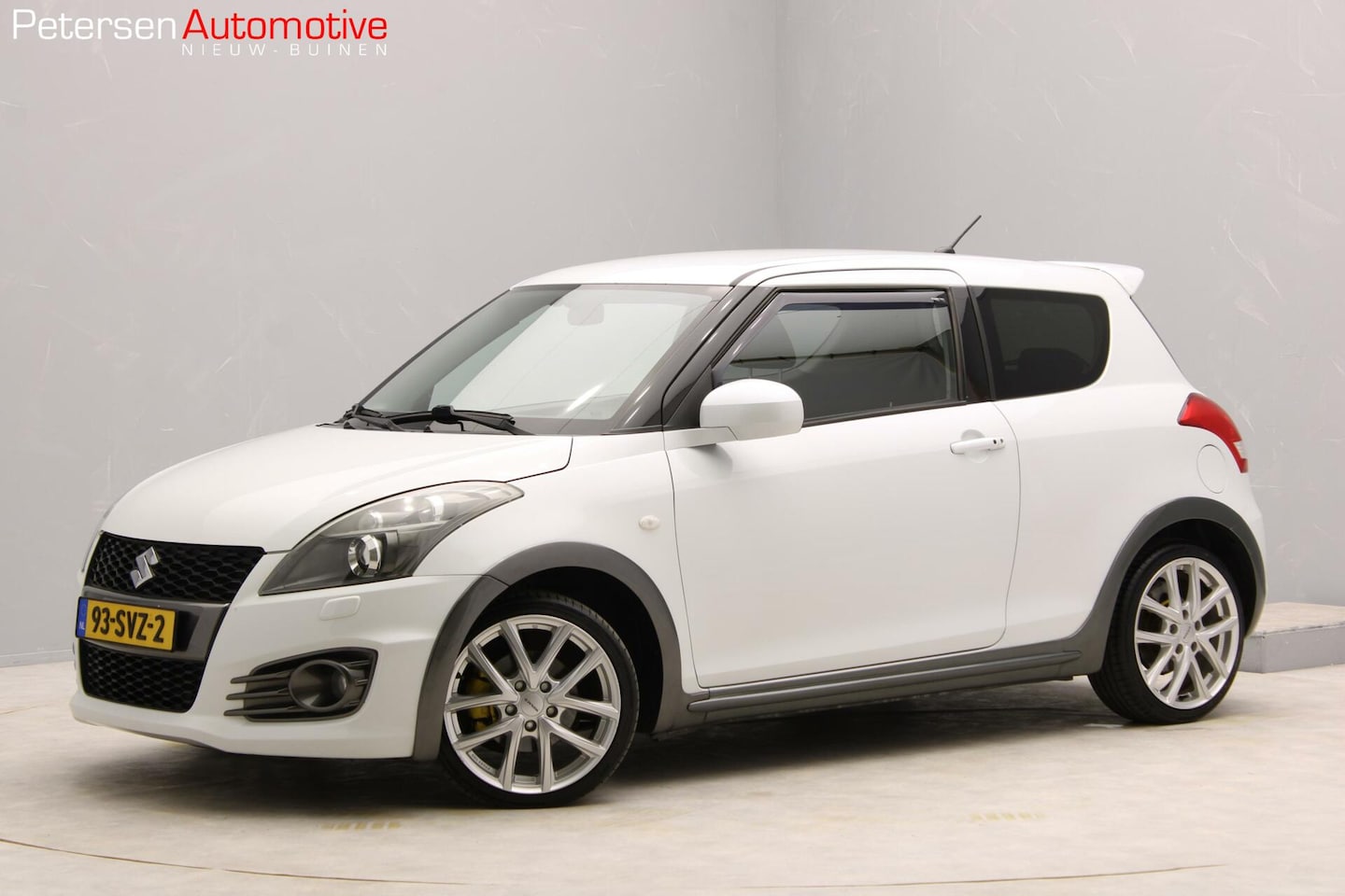 Suzuki Swift - 1.6 Sport *Cruise* Climate* Stoelverwarming* - AutoWereld.nl