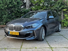 BMW 1-serie - 118i High Executive AUT M Sport Sfeerverl. Adaptive