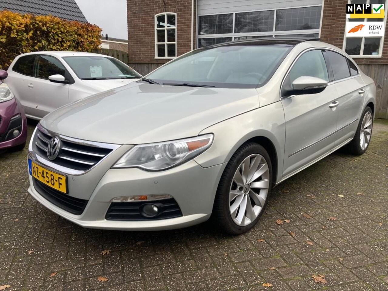 Volkswagen Passat CC - 2.0 TSI Highline, Panodak, Leer, Achteruirijcamera, Xenon Bj 2011 inruil mogelijk - AutoWereld.nl