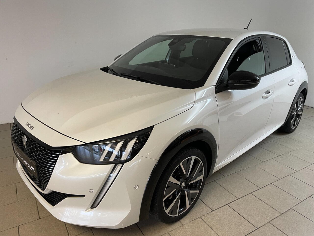 Peugeot 208 - 1.2 PureTech GT-Line AIRCO NAVI CRUISE BLUETOOTH APPLE CARPLAY LED VERLICHTING ZWARTE HEME - AutoWereld.nl