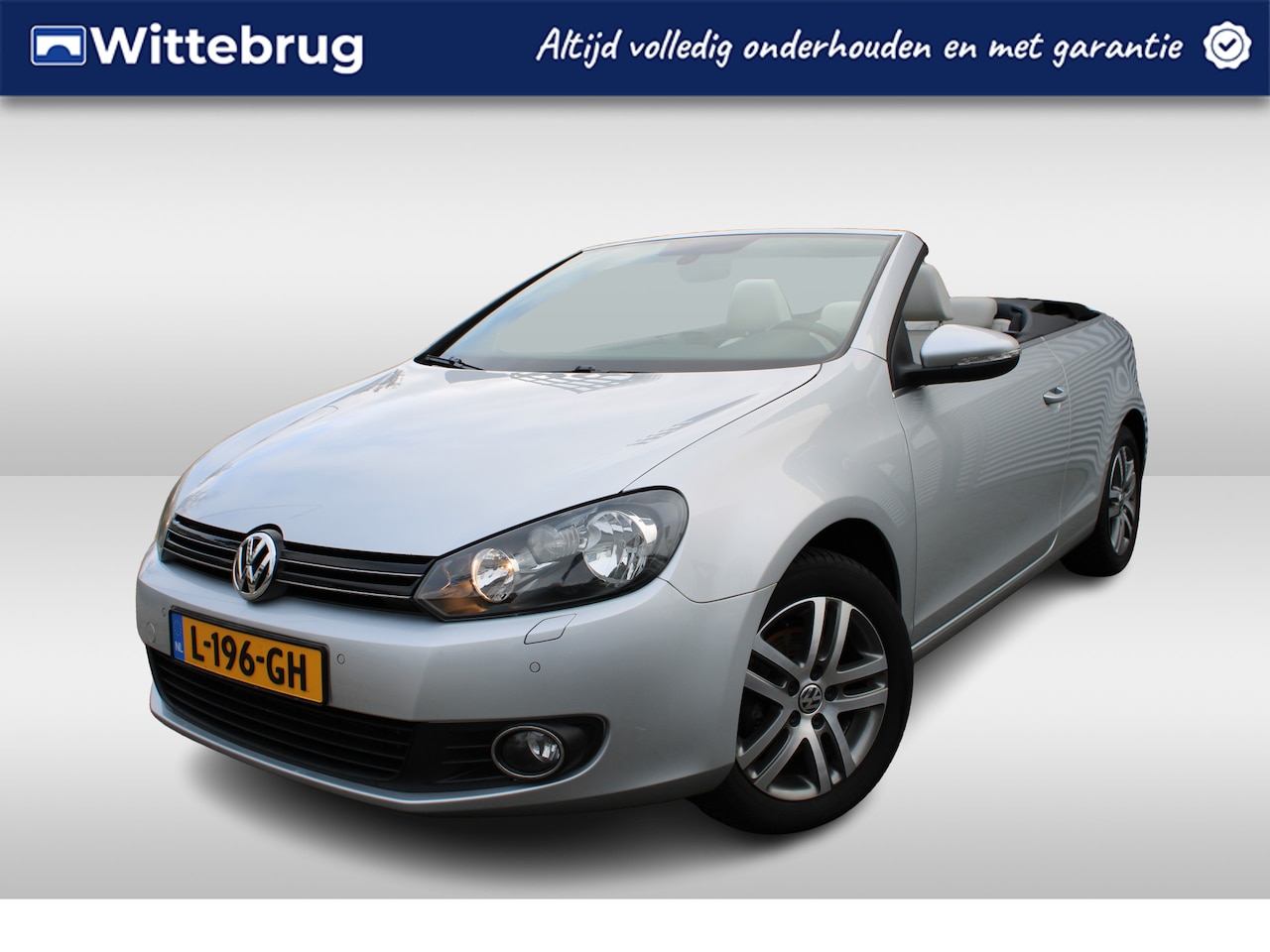 Volkswagen Golf Cabriolet - 1.4 TSI DSG Automaat Xenon / Parkeersensoren / El. Kap / Navigatie / Lederen interieur - AutoWereld.nl