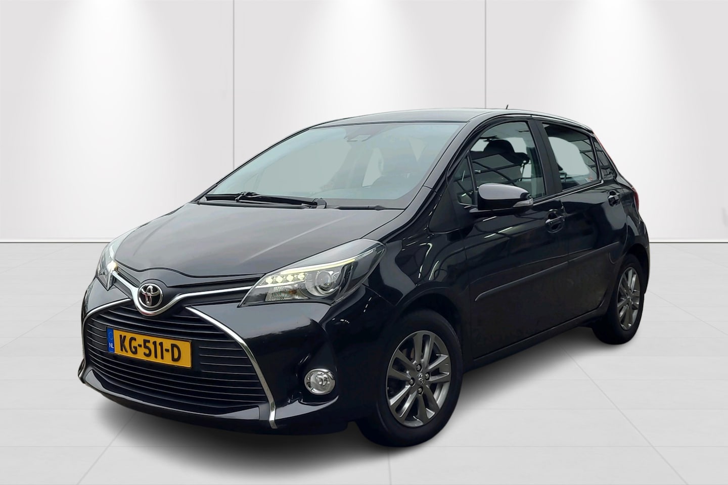 Toyota Yaris - 1.3 VVT-i Trend Airco | Licht Metalen Velgen | Navigatie | - AutoWereld.nl