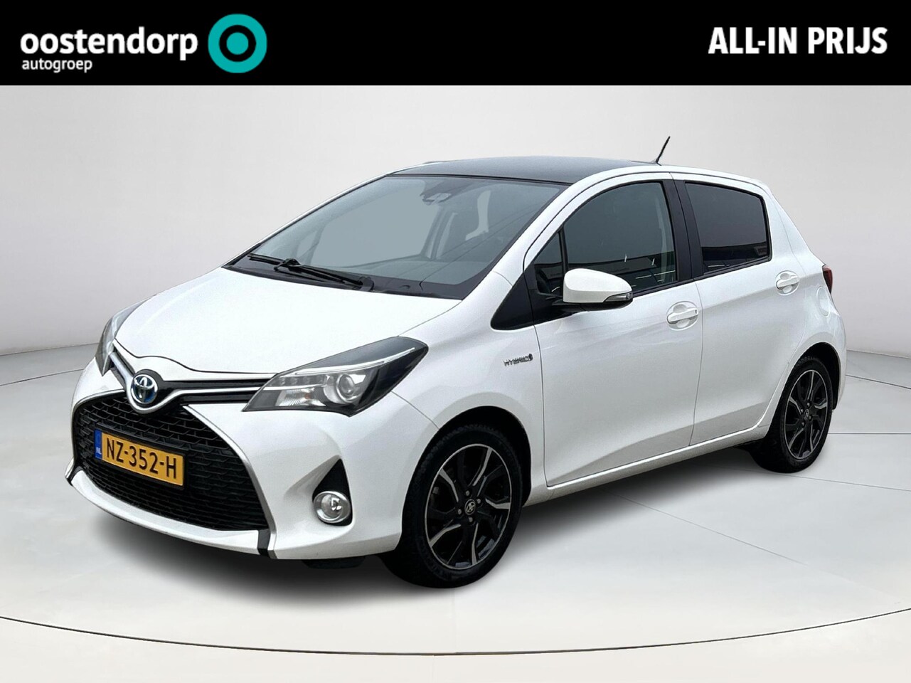 Toyota Yaris - 1.5 Hybrid Dynamic **NAVIGATIE/ PANORAMADAK/ CRUISE CONTROL** - AutoWereld.nl