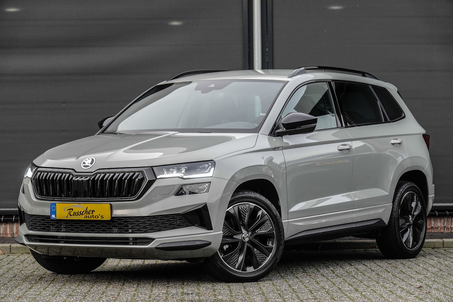 Skoda Karoq - 1.5Tsi 150Pk DSG7 | Sportline | Virtual Cockpit | 18'' | Steelgrey - AutoWereld.nl