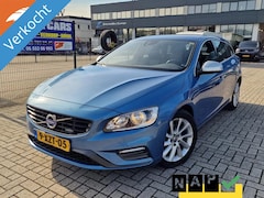 Volvo V60 - 2.0 D4 R-Design