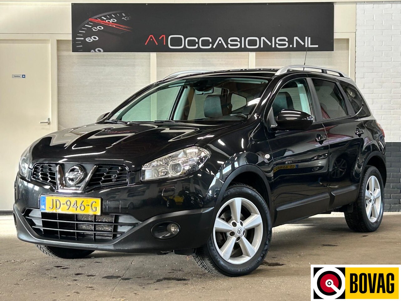 Nissan Qashqai+2 - 2.0 Tekna LEDER + STOELVERWARMING + PANODAK !! - AutoWereld.nl