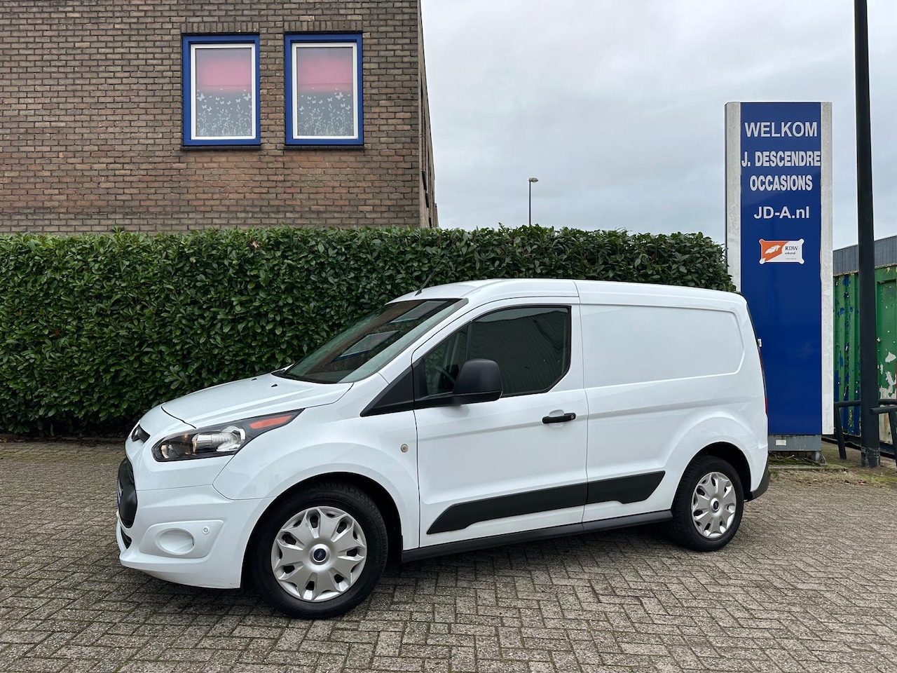 Ford Transit Connect - 1.0 Ecoboost L1 Ambiente Airco, Elec.Pakket, Pdc!!!! - AutoWereld.nl