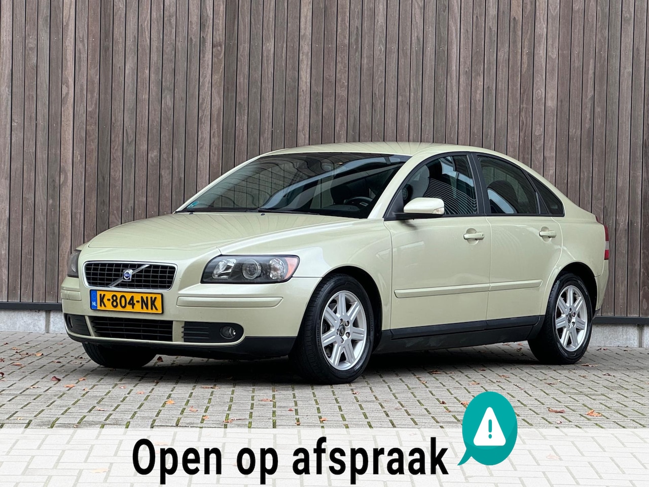 Volvo S40 - 2.4 Momentum |Automaat |Youngtimer|Trekhaak|Navi| - AutoWereld.nl