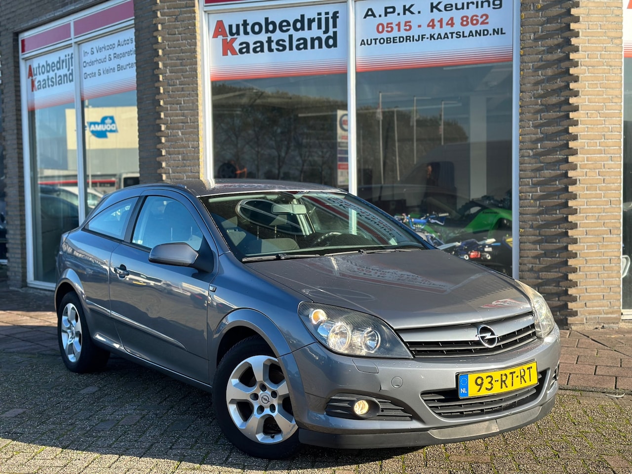 Opel Astra GTC - 1.6 Enjoy - Airco - Cruise - Nieuwe APK! - AutoWereld.nl