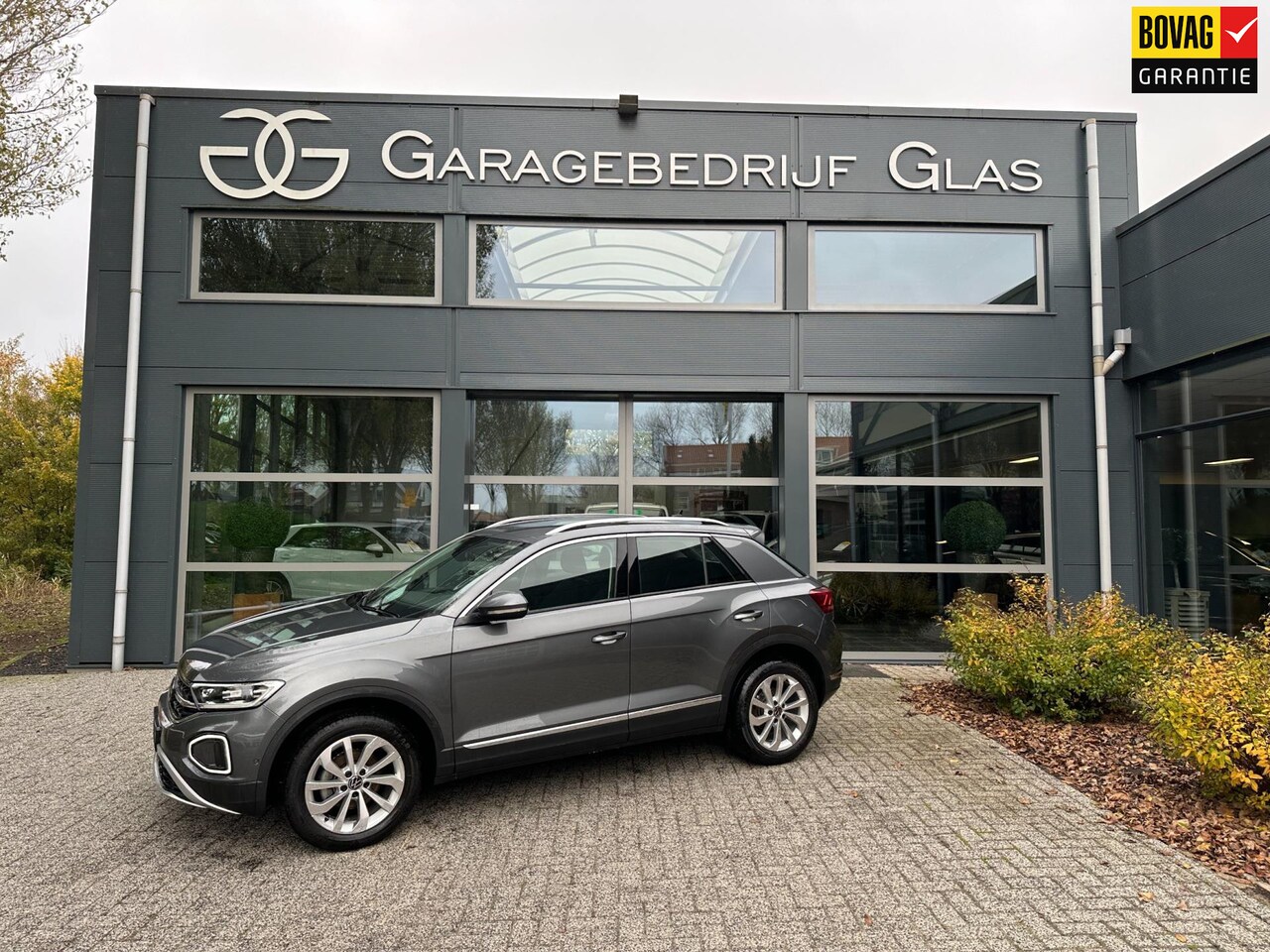 Volkswagen T-Roc - 1.5 TSI Style 150pk elek. achterklep- camera-stoelverwarming - AutoWereld.nl