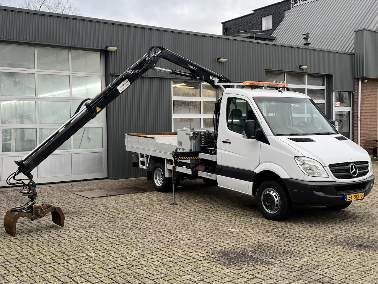 Mercedes-Benz Sprinter - 513 2.2 Cdi 130pk Hiab 022 Laadkraan Knijper Rotator Trekhaak 2000 kg Airco 1e eigenaar ex - AutoWereld.nl