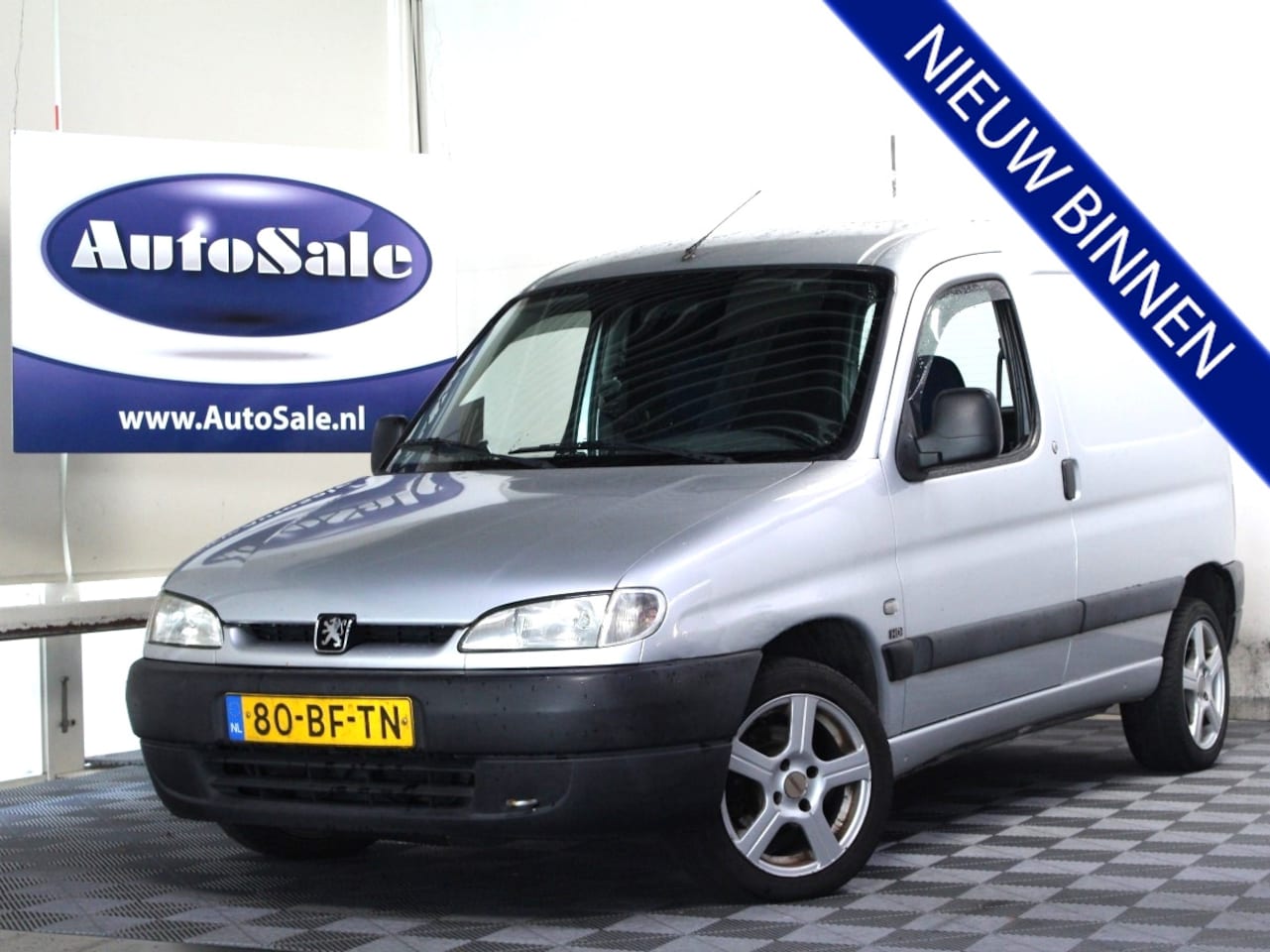 Peugeot Partner - 170C 2.0 HDI Avantage NAP APK-7/2025 AIRCO ELEKTR.RAMEN '02 - AutoWereld.nl