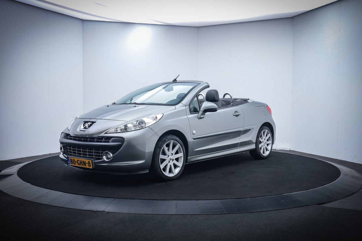 Peugeot 207 CC - 1.6 VTi Roland Garros LEDER/CLIMA/CRUISE/PDC/LMV 17'' - AutoWereld.nl