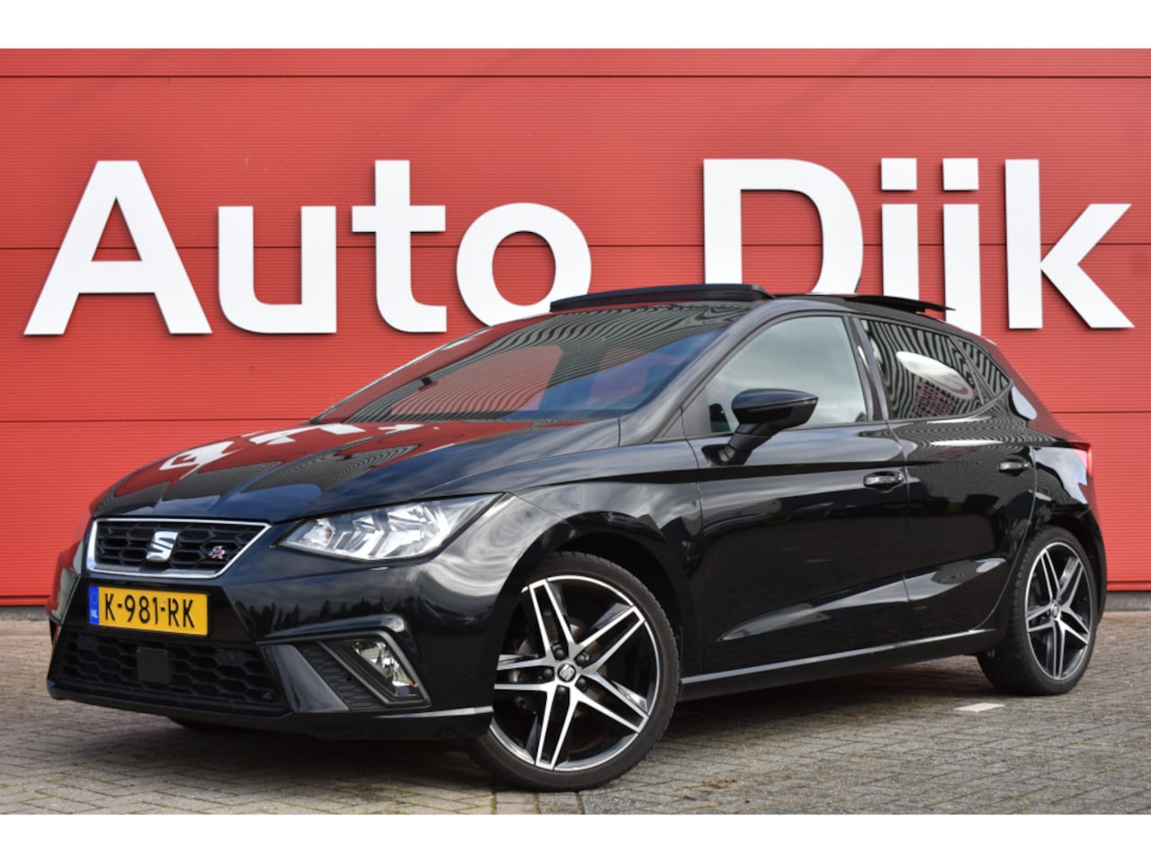 Seat Ibiza - 1.0 TSI FR Business Intense Pano | Carplay | Navi | Clima | Cruise | PDC V+A | LMV - AutoWereld.nl