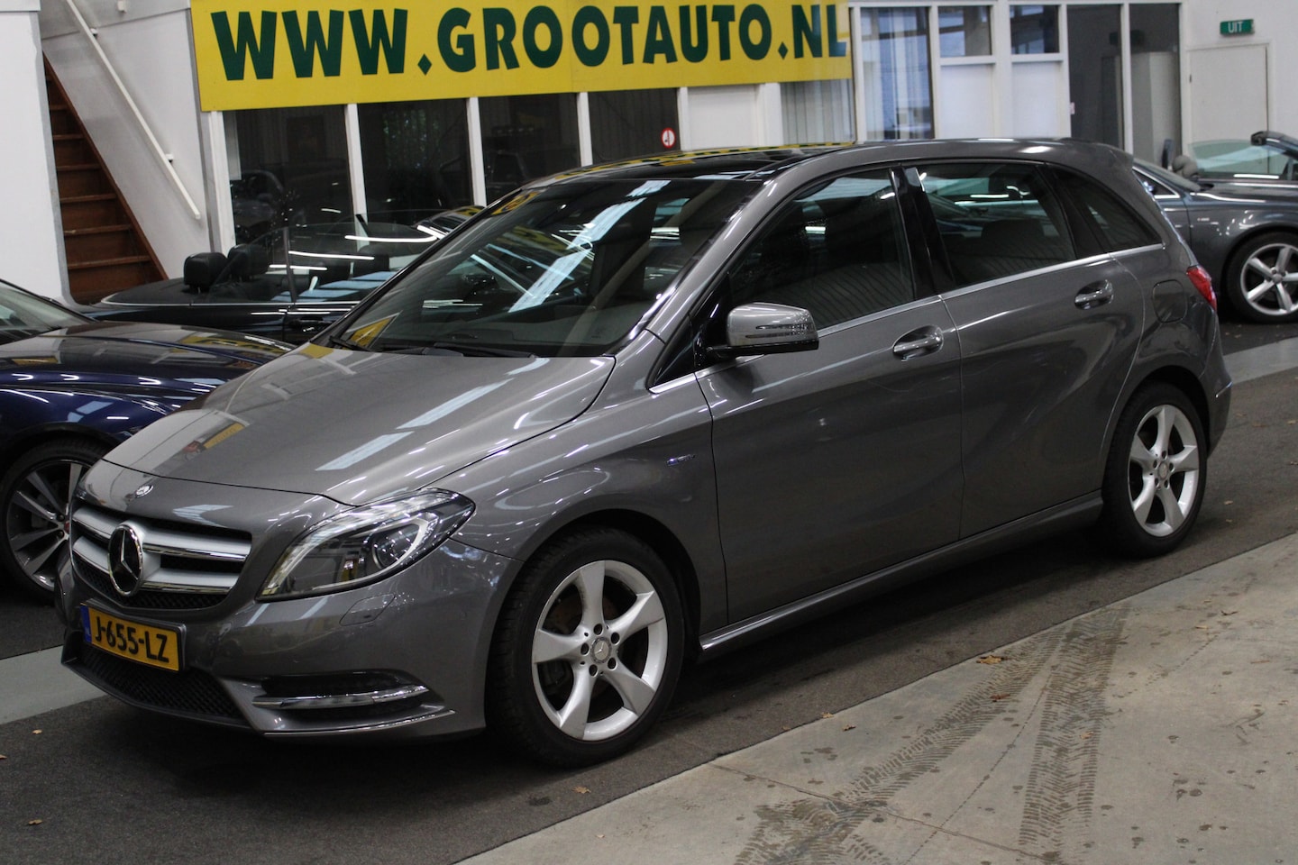 Mercedes-Benz B-klasse - 200 Ambition Airco, Leder, Cruise control, Navi, Stoelverwarming - AutoWereld.nl