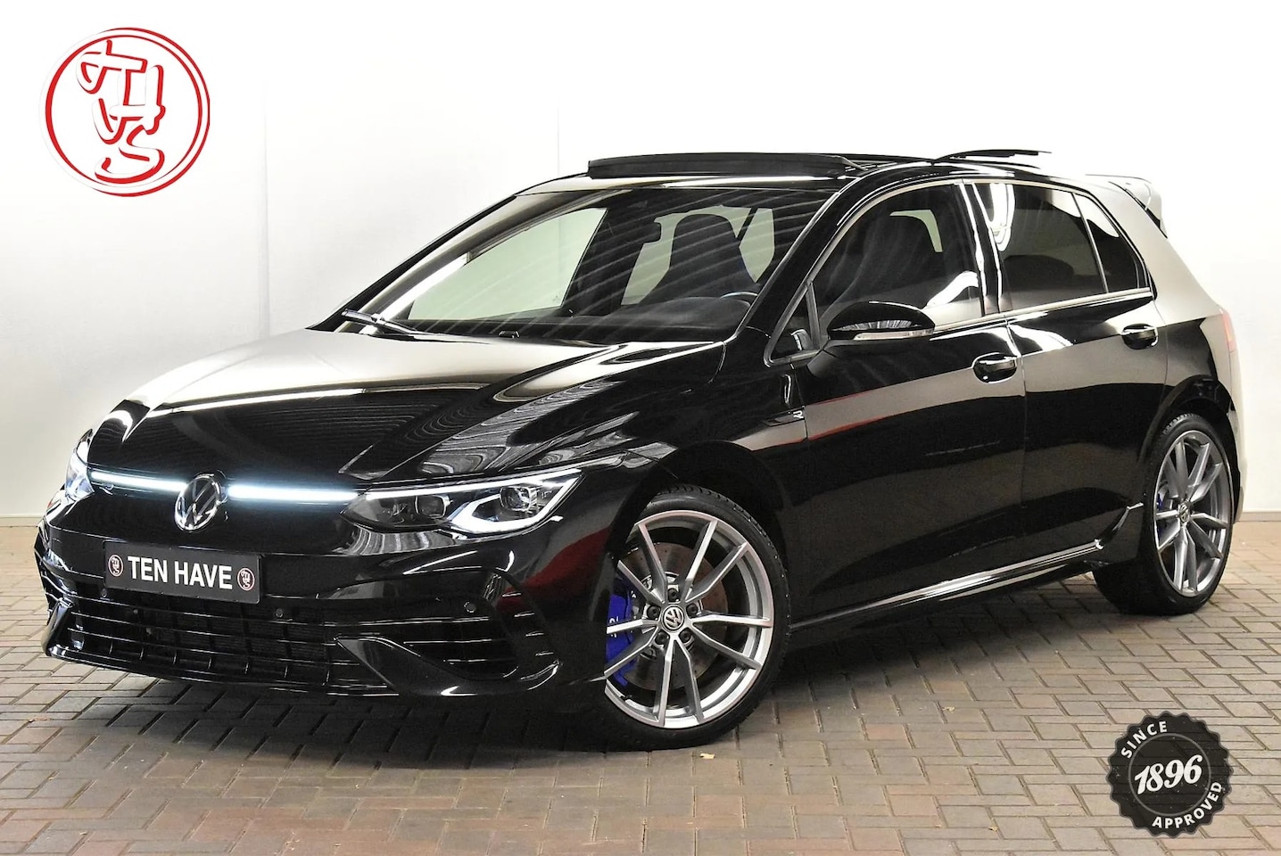 Volkswagen Golf - 2.0 TSI R 4Motion PANO|H&K|IQ-LIGHT|CAMERA|KEYLESS|ACC| - AutoWereld.nl