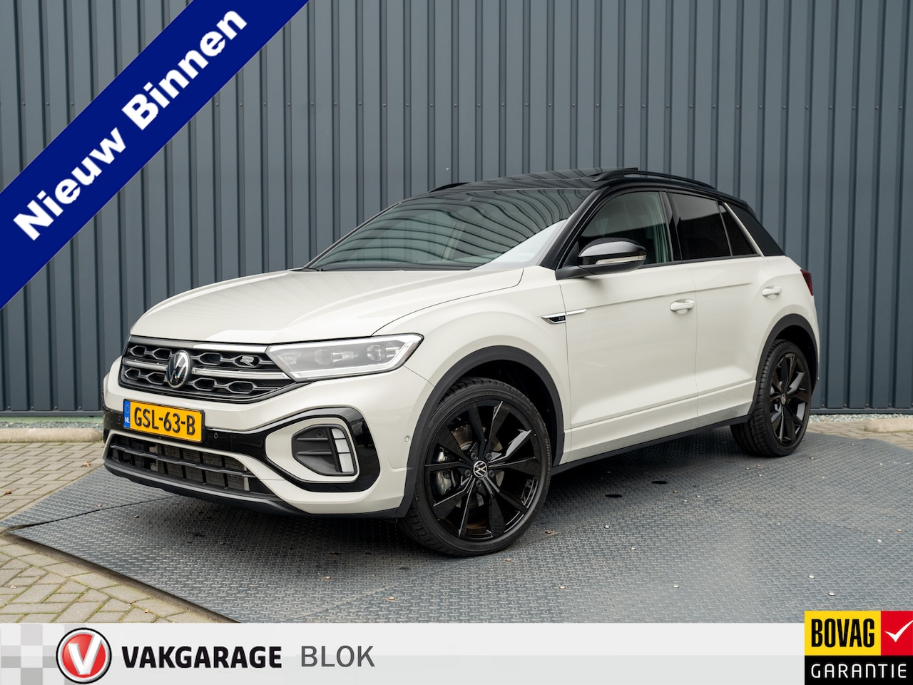 Volkswagen T-Roc - 1.5 TSI R-Line Business | Panodak | Keyless | Side Assist | Beats | Trekhaak afnb. | 19'' - AutoWereld.nl