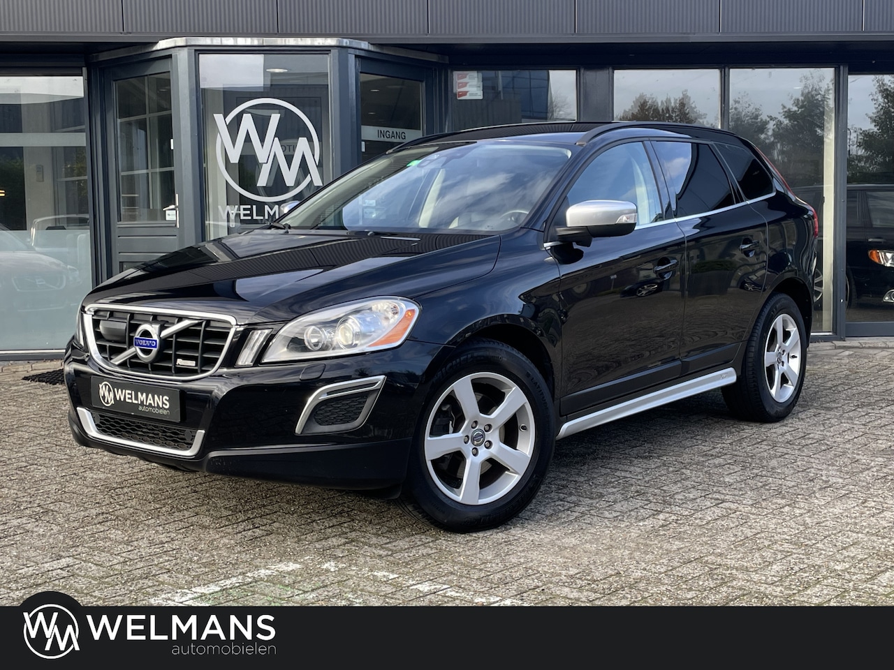 Volvo XC60 - 3.0 T6 AWD R-Design 304 pk | Adaptive Cruise | Sensus navi | BLIS | Premium Sound - AutoWereld.nl